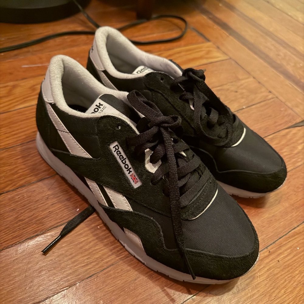 Reebok Classic Nylon Black & White Trainers - BRAND NEW, never worn